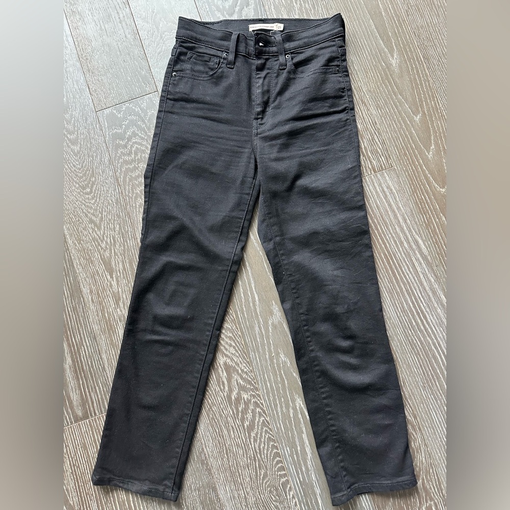Levi’s 724 High Rise Straight Crop Black Jeans